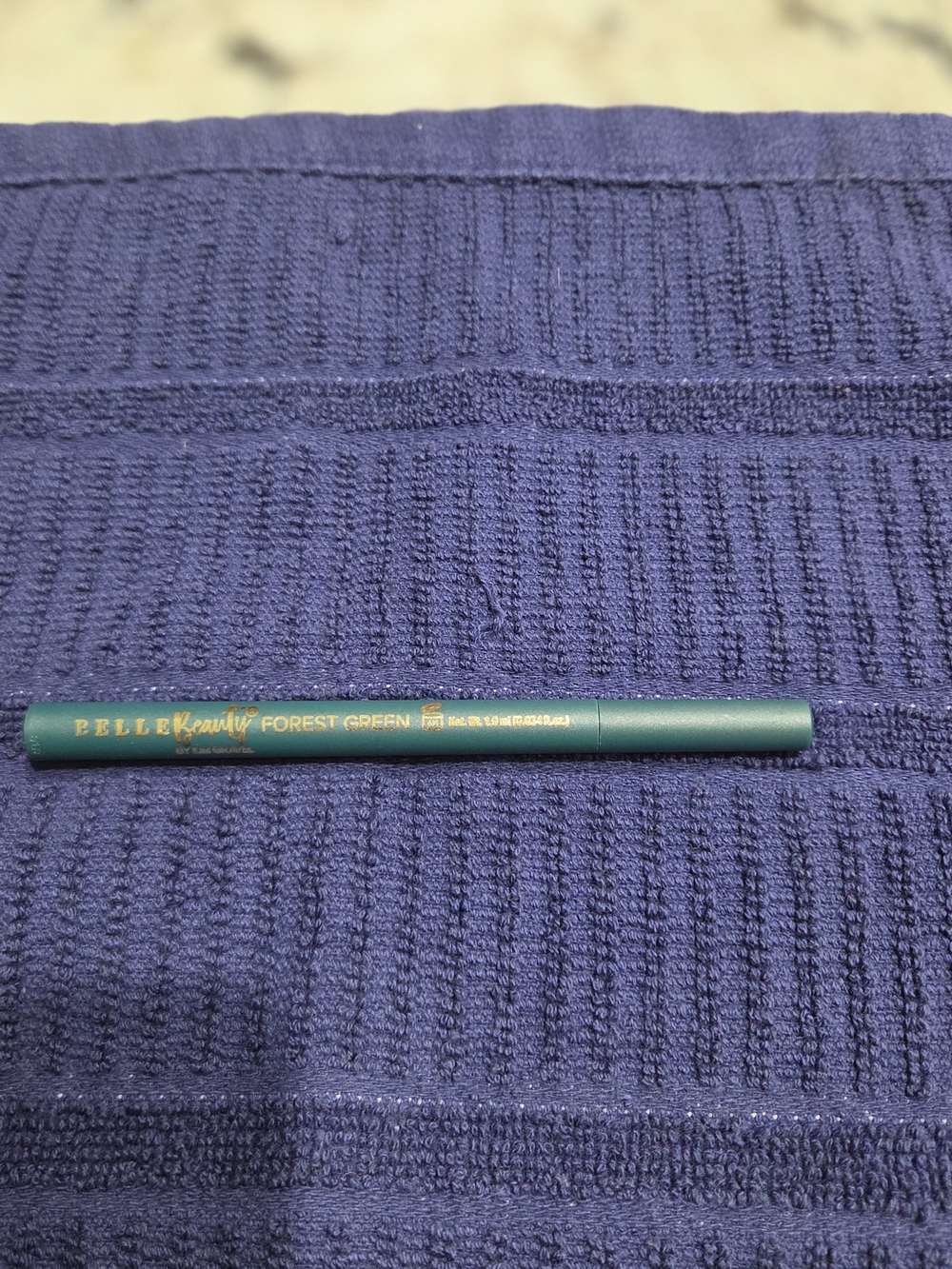 Belle Beauty Forest Green Eyeliner Pencil - Forest Green Shade